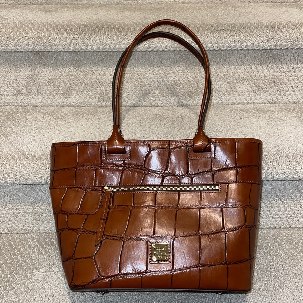 NWOT Dooney & Bourke handbag